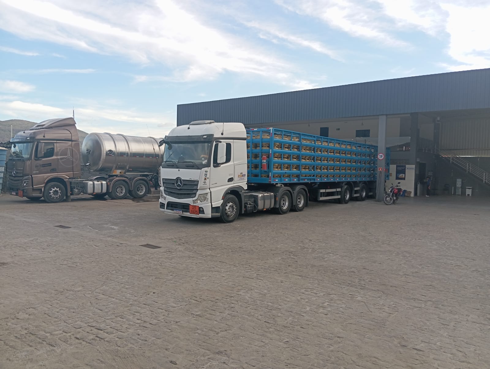 Caminhão da TransGAS em operação